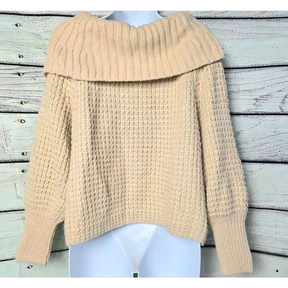 Express Cream Off Shoulder Chunky Knit Sweater M - Picture 3 of 7